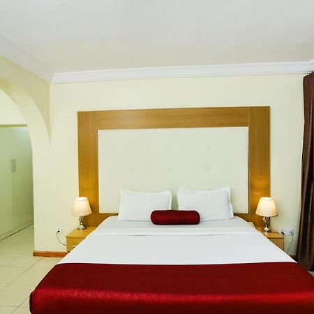 Chateux De Atlantique Hotel Aliayabiagba Exterior photo