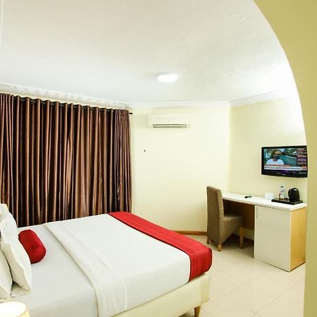 Chateux De Atlantique Hotel Aliayabiagba Exterior photo