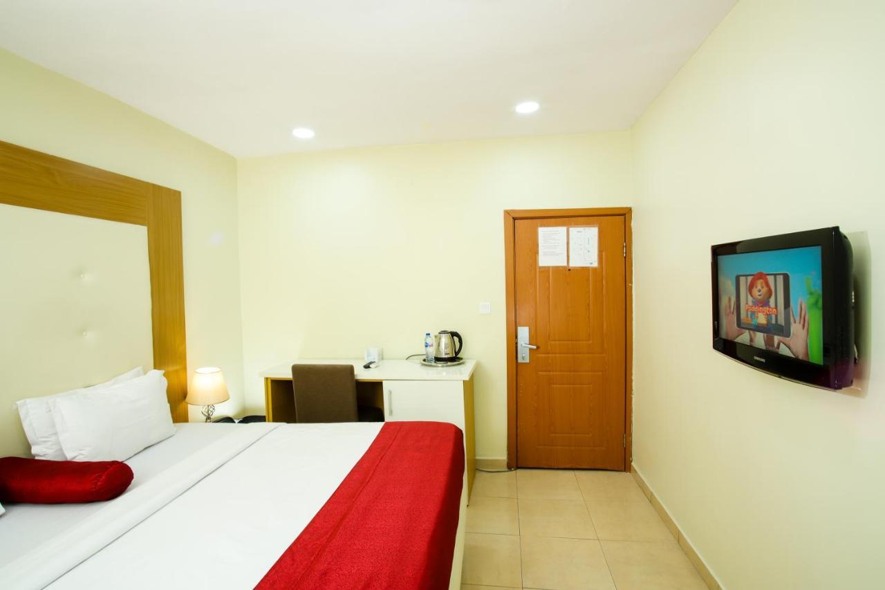 Chateux De Atlantique Hotel Aliayabiagba Exterior photo