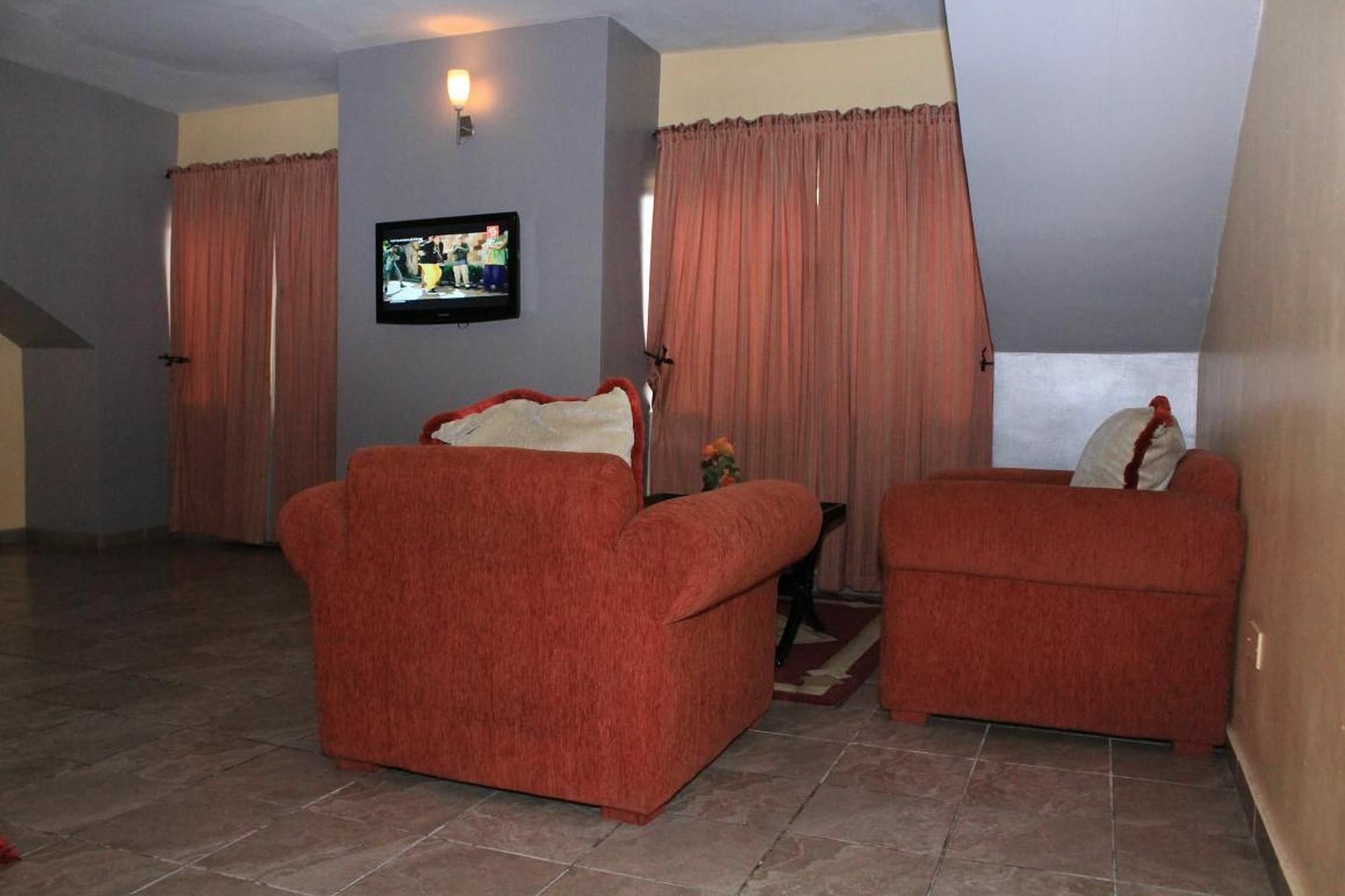 Chateux De Atlantique Hotel Aliayabiagba Exterior photo